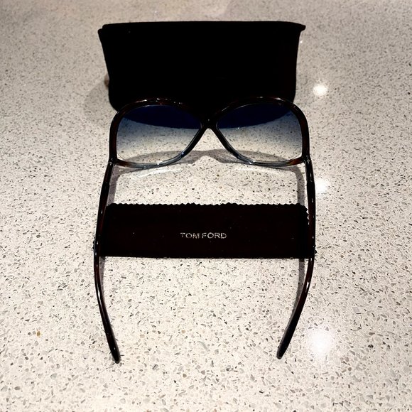 Tom Ford TF 372 Ivanna Havana Brown oversize  Sunglasses main image 12